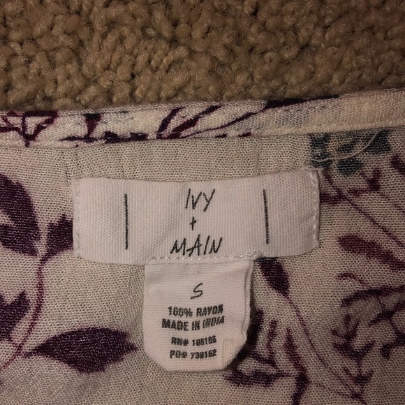 Tillys flower pattern top - Picture 4 of 4